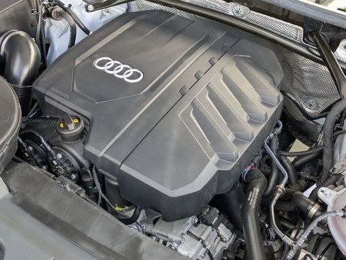Used 2023 Audi Q5 2.0T Premium w/ Convenience Package AWD/4WD image 24