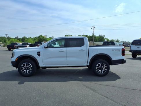 Used 2024 Ford Ranger Lariat w/ Trailer Tow Package image 2