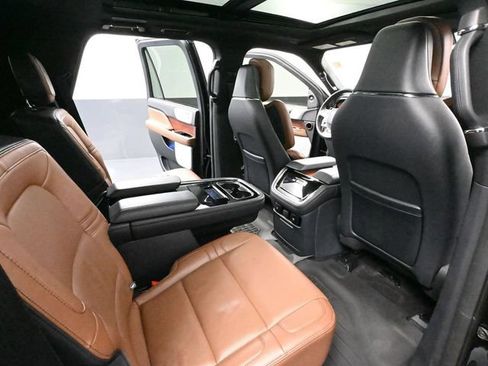 Used 2024 Lincoln Navigator Reserve w/ Equipment Group 201A AWD/4WD image 57