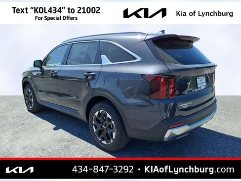 Used 2025 Kia Sorento S w/ Panoramic Sunroof Package FWD image 6