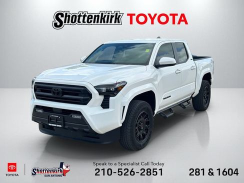 Used 2026 Toyota Tacoma SR5 AWD/4WD image 1
