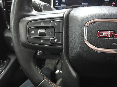 Used 2023 GMC Sierra 1500 AT4 w/ Technology Package AWD/4WD image 22