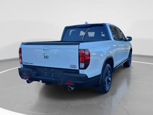Used 2023 Honda Ridgeline Sport image 5