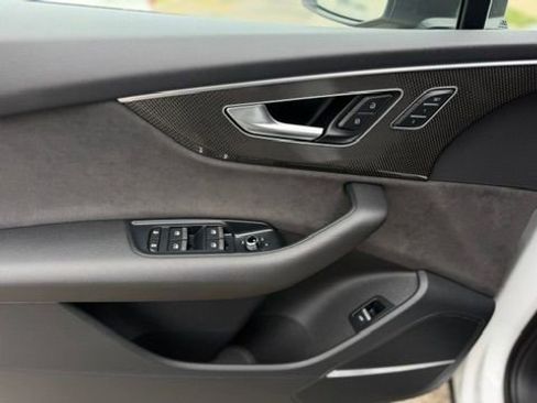 Used 2021 Audi SQ7 Premium Plus AWD/4WD image 17