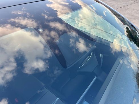 Used 2026 Tesla Model Y Long Range image 12