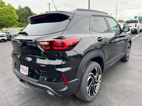 New 2026 Chevrolet TrailBlazer RS w/ Driver Confidence Package FWD image 3