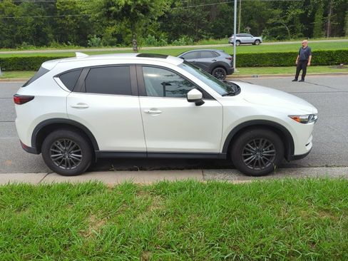 Used 2019 MAZDA CX-5 Touring FWD image 4