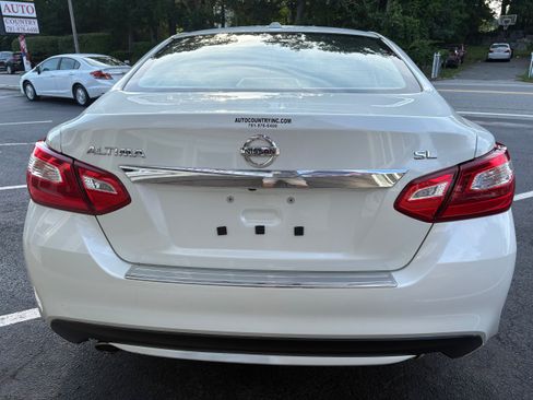 Used 2016 Nissan Altima 2.5 SL w/ 2.5 Technology w/LED Package FWD image 6