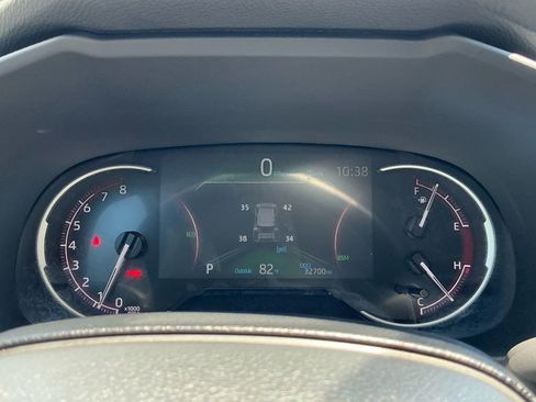 Used 2025 Toyota RAV4 XLE FWD image 23