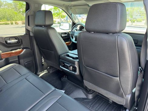 Used 2021 GMC Sierra 1500 SLT w/ SLT Convenience Package AWD/4WD image 19