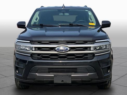 Used 2023 Ford Expedition XLT RWD image 4