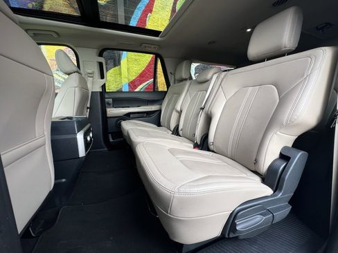 Used 2024 Ford Expedition Max Limited image 24