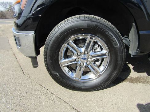 Used 2025 Ford F150 XLT w/ Equipment Group 302A MID image 12