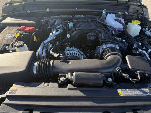 New 2026 Jeep Gladiator Sport image 18