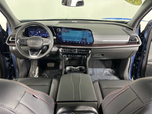 Certified 2025 Chevrolet Traverse Z71 w/ Driver Confidence Package image 20