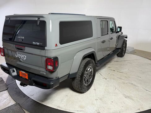 Used 2020 Jeep Gladiator Overland image 7