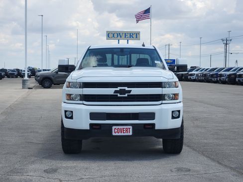 Used 2019 Chevrolet Silverado 2500 LT w/ LT Convenience Package AWD/4WD image 2
