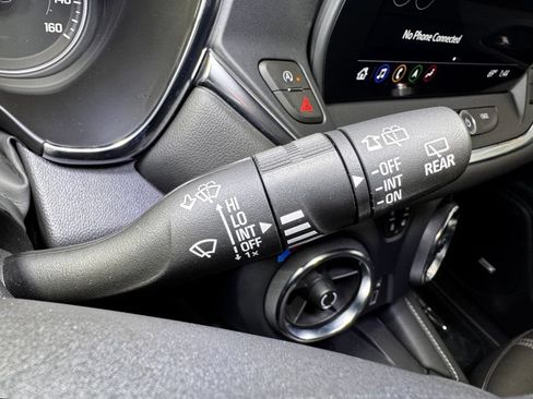 Used 2025 Chevrolet Blazer LT w/ Sound & Technology Package FWD image 25