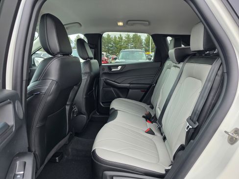 New 2026 Ford Escape SE w/ PHEV Premium Package image 10