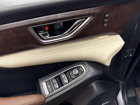 Used 2022 Subaru Ascent Touring w/ Popular Package #2A image 6