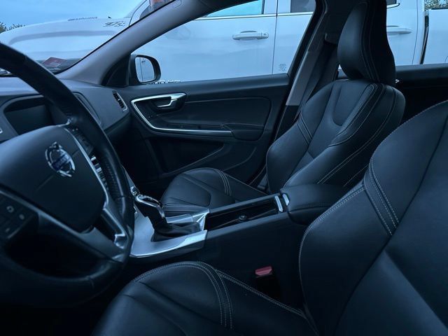Used 2018 Volvo S60 T5 Dynamic w/ Protection Package AWD/4WD image 7