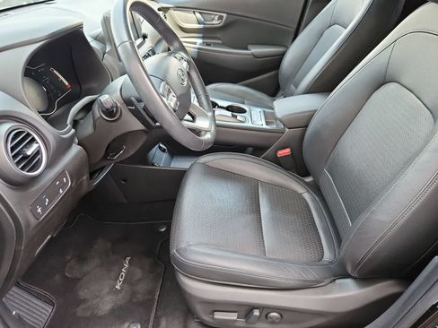 Used 2021 Hyundai Kona Limited w/ Cargo Package FWD image 16