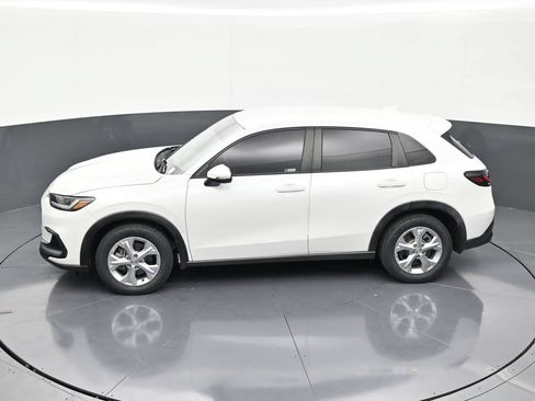 Used 2023 Honda HR-V LX image 13