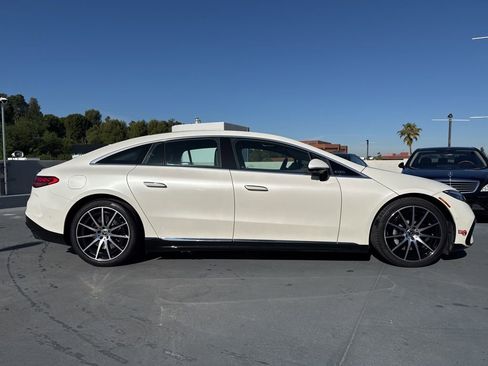 Used 2023 Mercedes-Benz EQS 580 4MATIC Sedan image 4