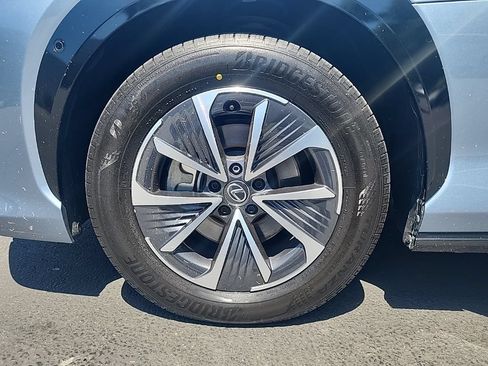 Certified 2023 Lexus RZ 450e Premium w/ Technology Package AWD/4WD image 28