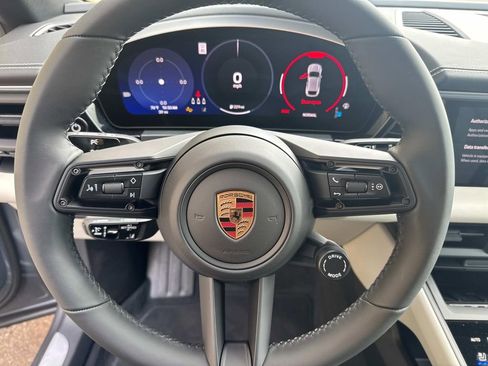 New 2025 Porsche Macan 4S Electric image 22