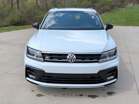 Used 2021 Volkswagen Tiguan SE R-Line image 2