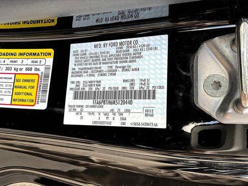 Used 2021 Ford Mustang Coupe image 16