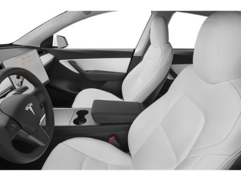 Used 2023 Tesla Model Y Long Range image 9