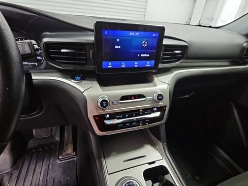 Used 2021 Ford Explorer XLT RWD image 13