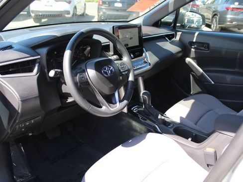Used 2025 Toyota Corolla Cross AWD Hybrid image 26