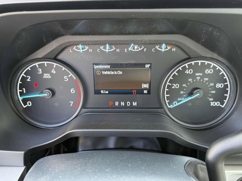 New 2025 Ford F250 XL w/ XL Chrome Package image 19