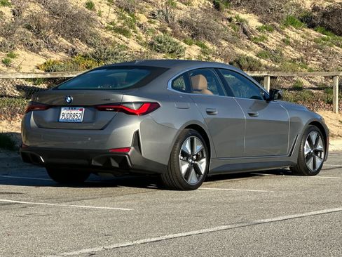 Used 2025 BMW i4 eDrive40 w/ Premium Package image 2