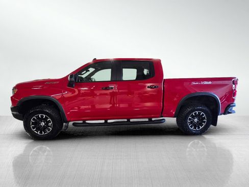 Used 2023 Chevrolet Silverado 1500 ZR2 w/ Technology Package AWD/4WD image 4