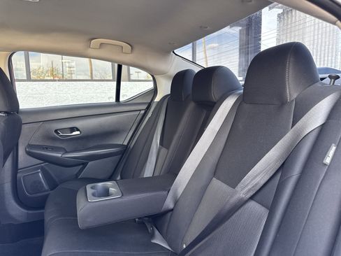 Used 2022 Nissan Sentra SV w/ Trunk Package image 24