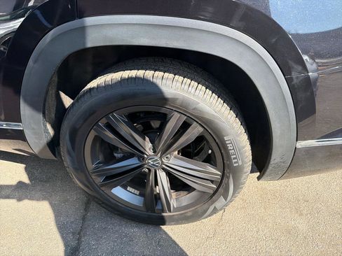 Used 2022 Volkswagen Atlas SEL R-Line image 14