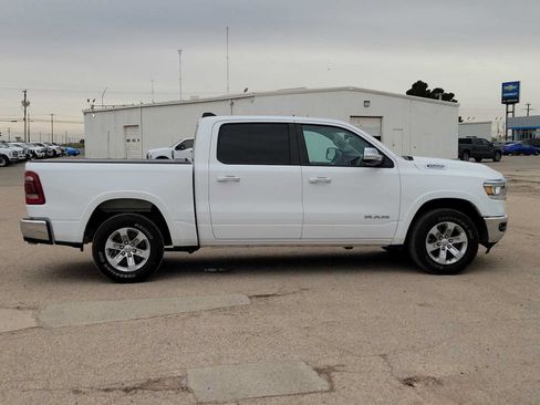 Used 2022 RAM 1500 Laramie AWD/4WD image 9