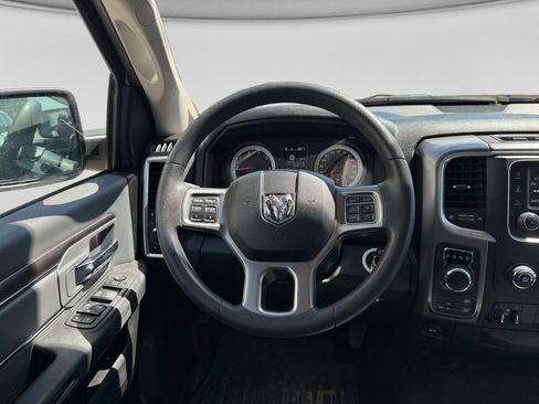 Used 2022 RAM 1500 Classic SLT AWD/4WD image 15