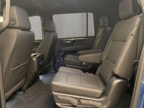 New 2026 Chevrolet Suburban LT w/ Comfort Package AWD/4WD image 8