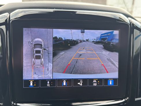 Certified 2023 Chevrolet Traverse High Country AWD/4WD image 40