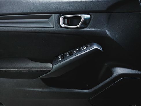 Used 2024 Honda Civic Sport image 16