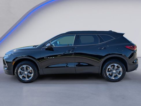 Used 2024 Chevrolet Blazer LT w/ Convenience Package FWD image 6