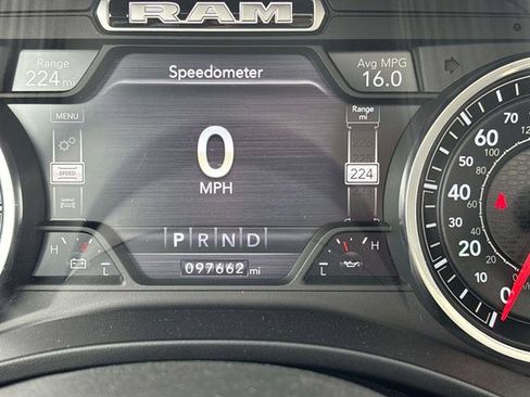 Used 2019 RAM 1500 Laramie image 20