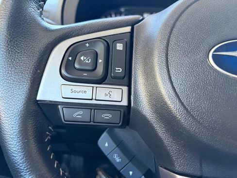 Used 2017 Subaru Forester 2.5i Touring AWD/4WD image 30