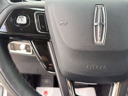 Used 2024 Lincoln Corsair Reserve w/ Equipment Group 201A FWD image 16