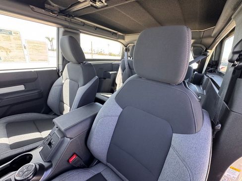 New 2026 Ford Bronco 2-Door AWD/4WD image 19